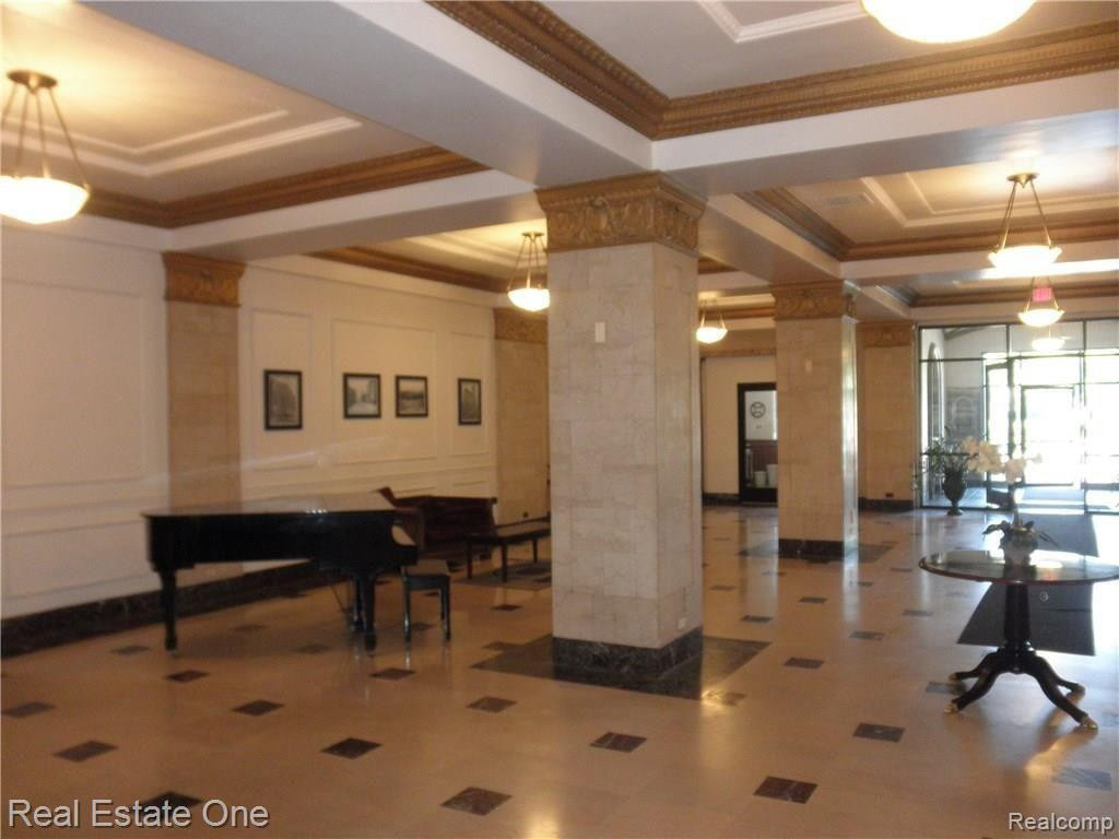 15 E KIRBY Street, 731, Detroit, MI 48202 — Photo 47