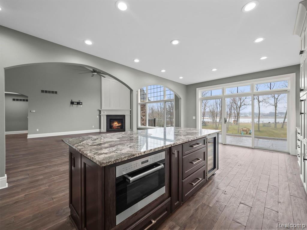 4968 Cheyenne Avenue, Waterford, MI 48327 — Photo 11