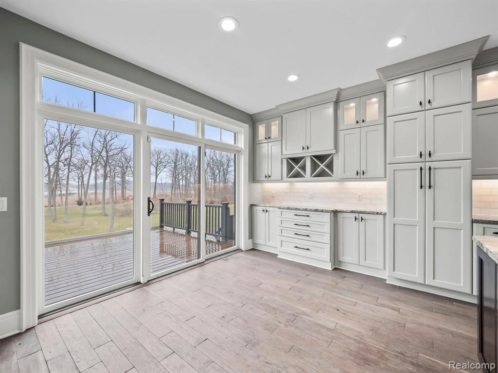 4968 Cheyenne Avenue, Waterford, MI 48327 — Photo 14