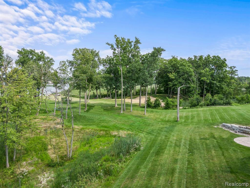 4968 Cheyenne Avenue, Waterford, MI 48327 — Photo 40