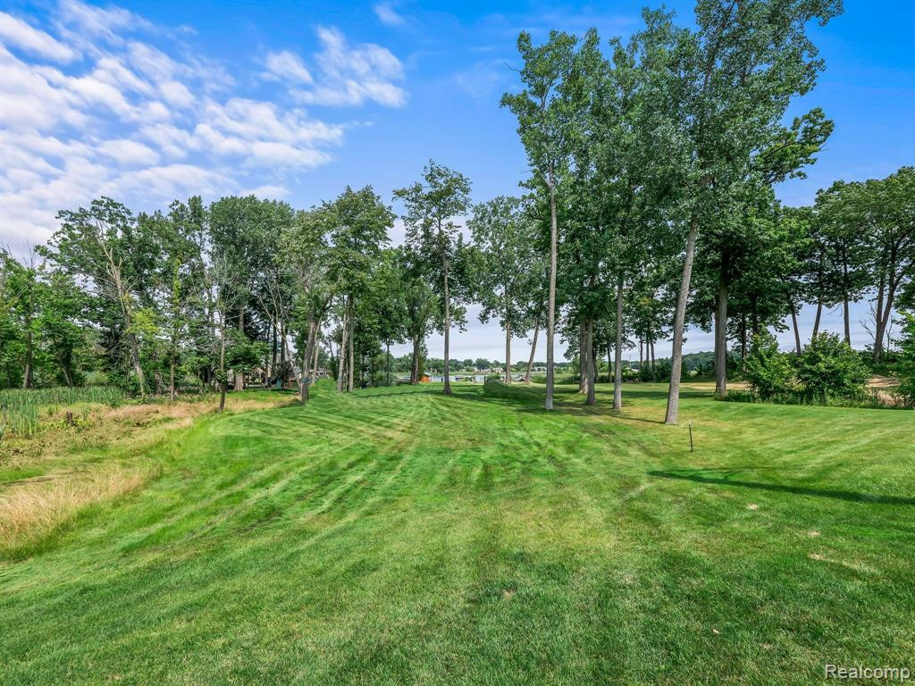 4968 Cheyenne Avenue, Waterford, MI 48327 — Photo 42