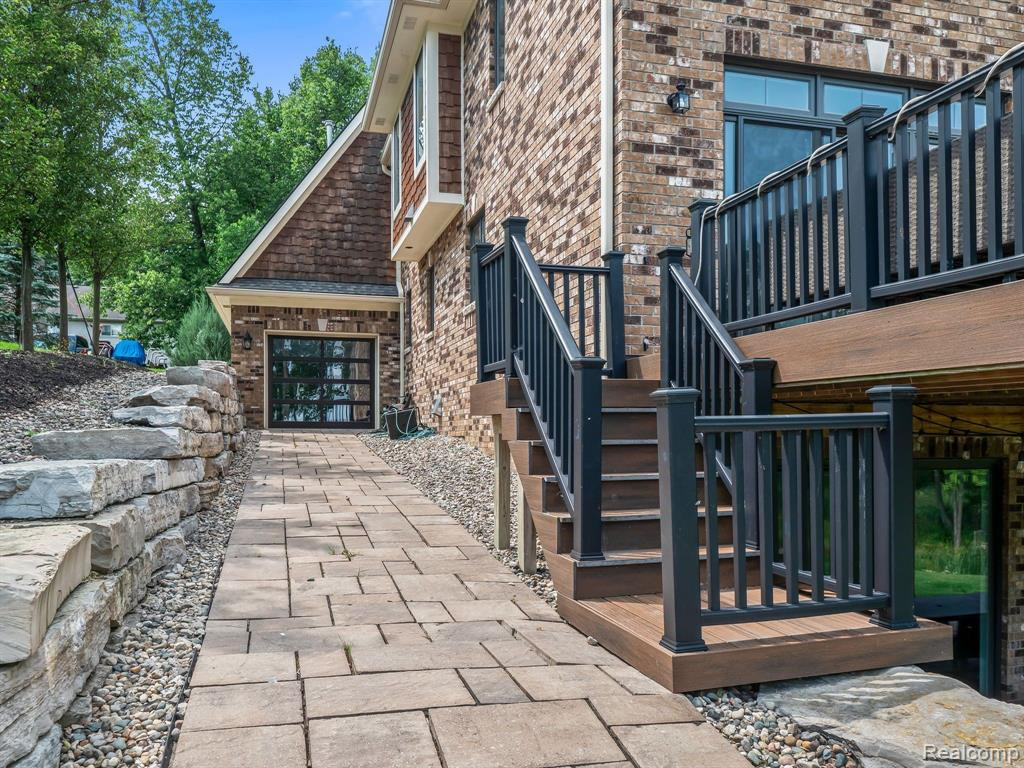 4968 Cheyenne Avenue, Waterford, MI 48327 — Photo 44