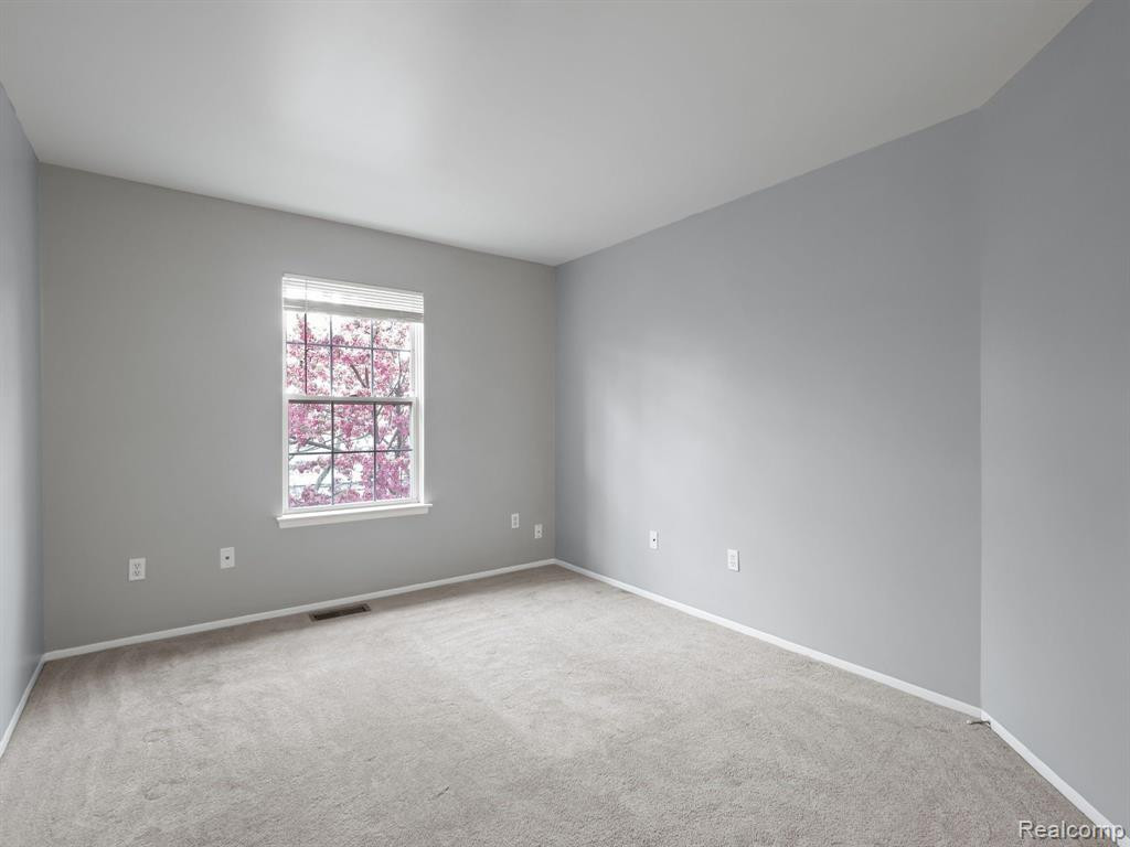 22039 ATLANTIC POINTE, Farmington Hills, MI 48336 — Photo 5