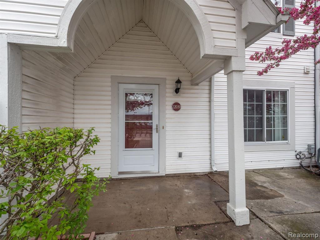 22039 ATLANTIC POINTE, Farmington Hills, MI 48336 — Photo 10