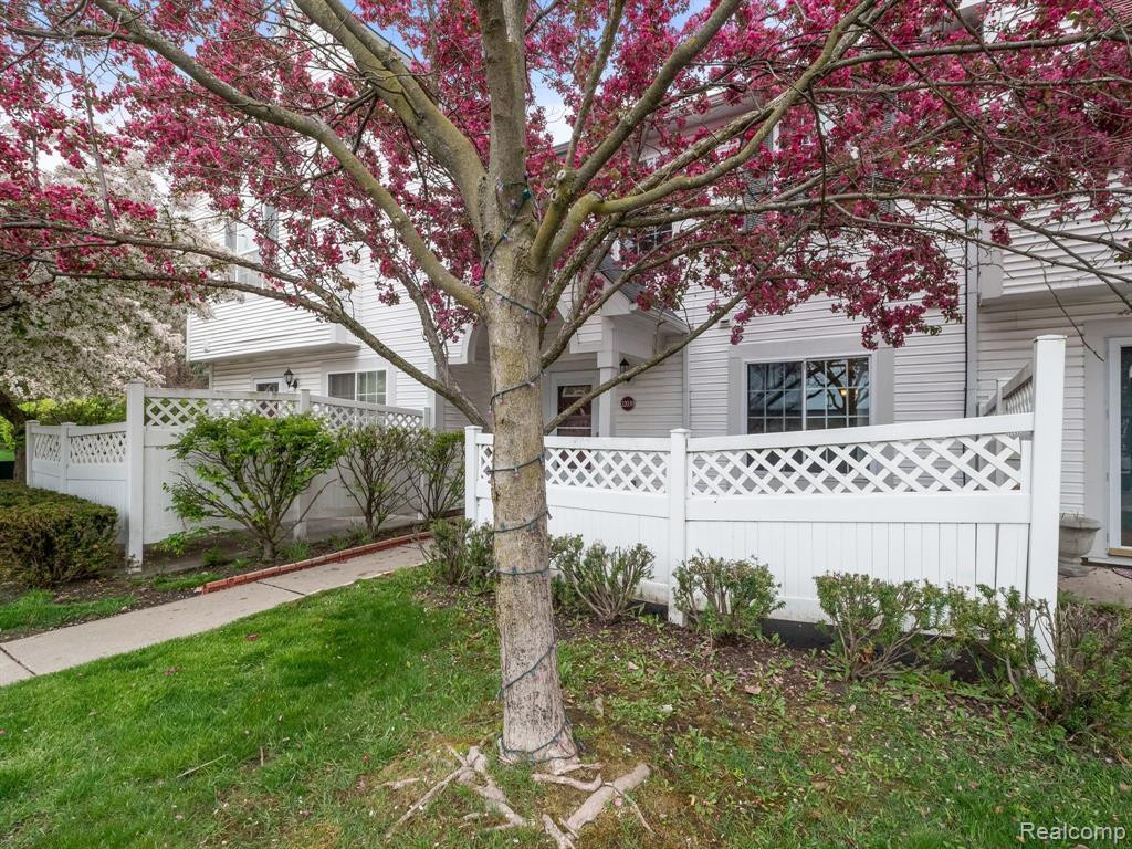 22039 ATLANTIC POINTE, Farmington Hills, MI 48336 — Photo 11