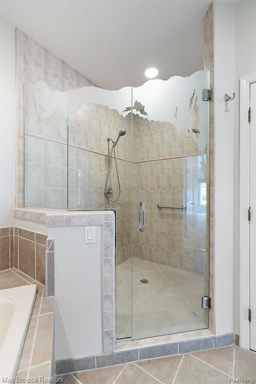 7249 Crackling Creek Circle, West Bloomfield, MI — Photo 23
