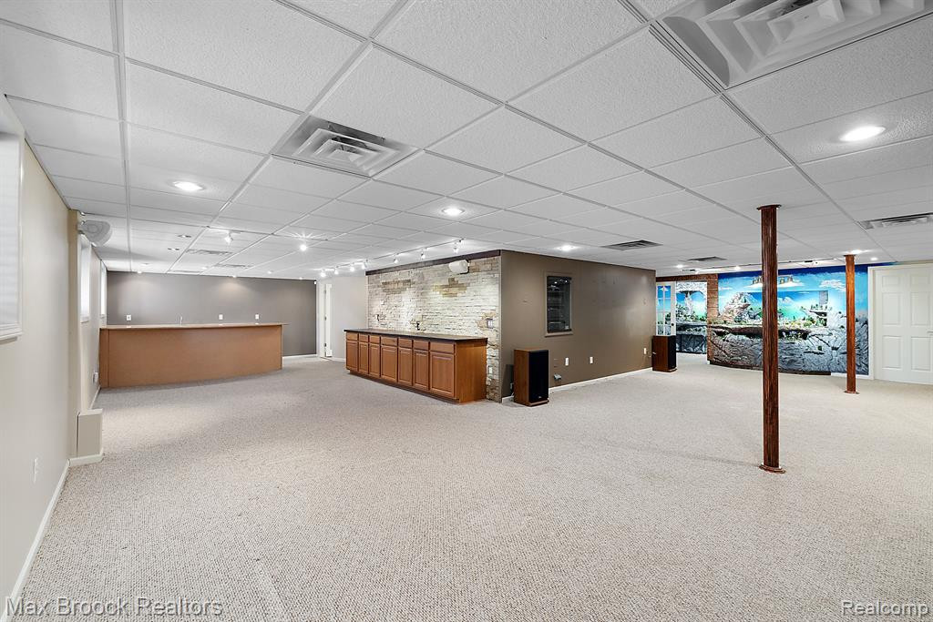 7249 Crackling Creek Circle, West Bloomfield, MI — Photo 30