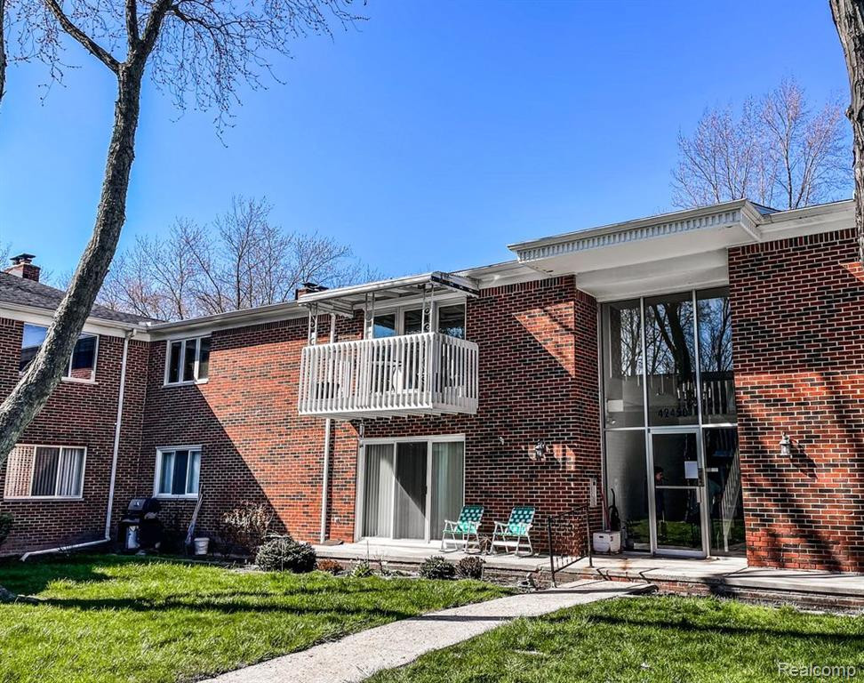 42450 SHELDON, 211, Clinton Twp, MI 48038 — Photo 4