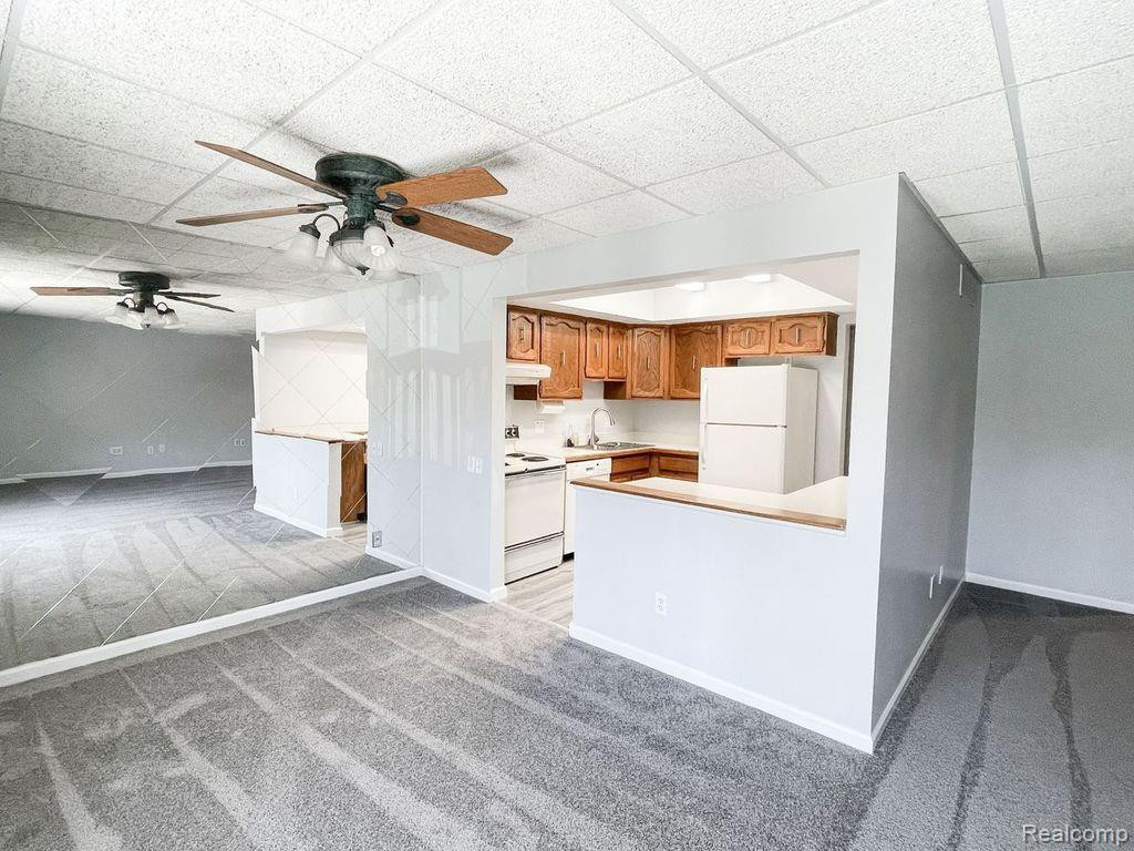 42450 SHELDON, 211, Clinton Twp, MI 48038 — Photo 8