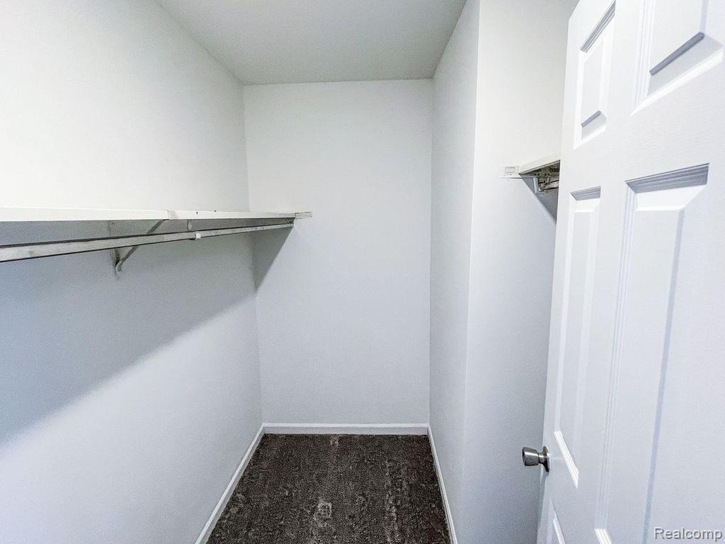 42450 SHELDON, 211, Clinton Twp, MI 48038 — Photo 15