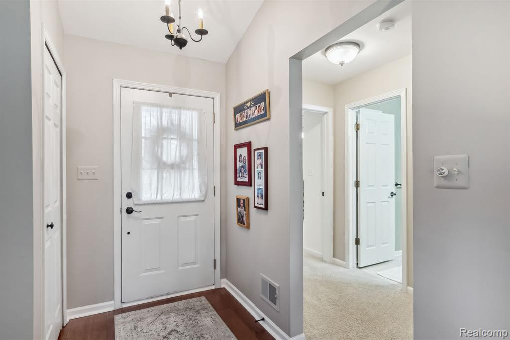517 Redmaple Lane, Brighton, MI 48116 — Photo 12