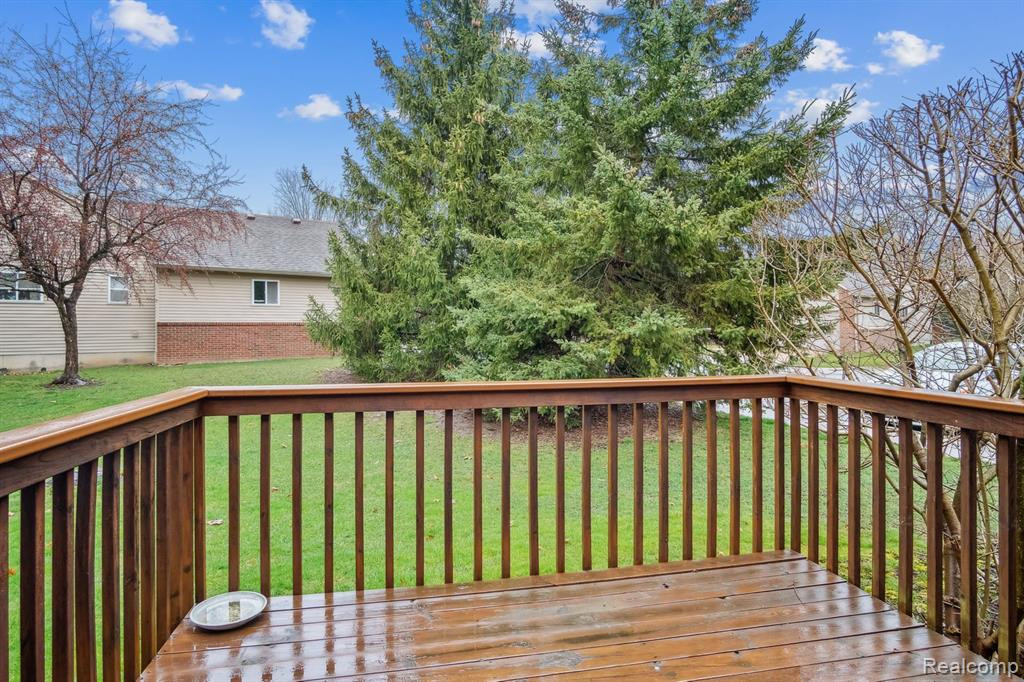 517 Redmaple Lane, Brighton, MI 48116 — Photo 23
