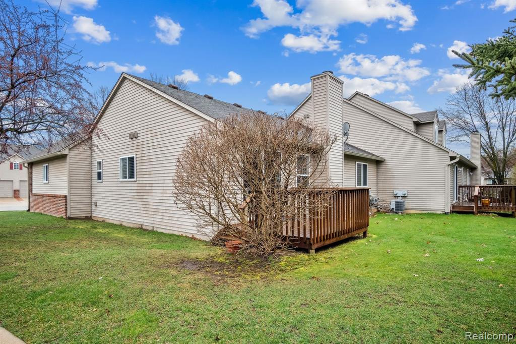 517 Redmaple Lane, Brighton, MI 48116 — Photo 25