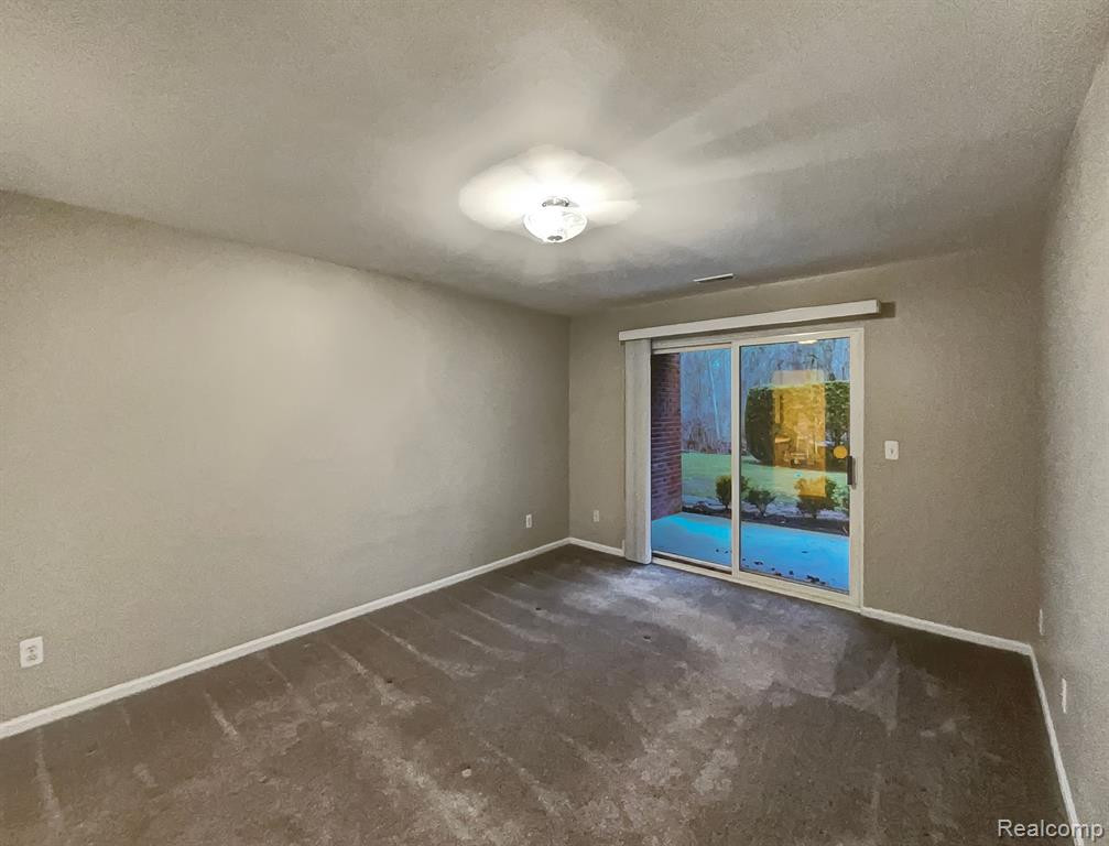 44847 MARIGOLD Drive, Sterling Heights, MI 48314 — Photo 11