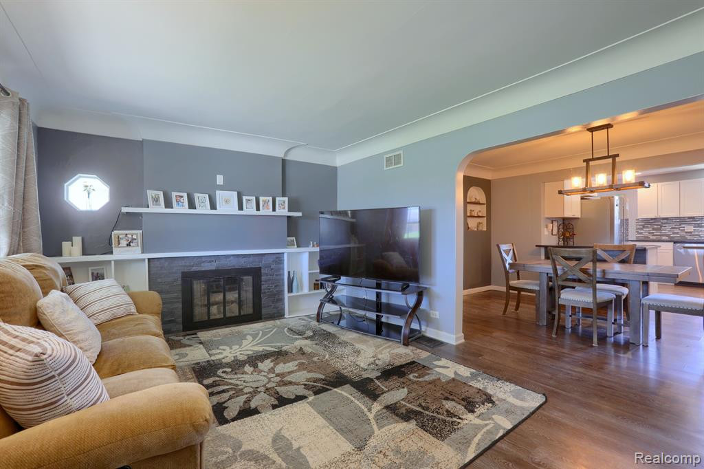 400 RANGE Road, Marysville, MI 48040 — Photo 4
