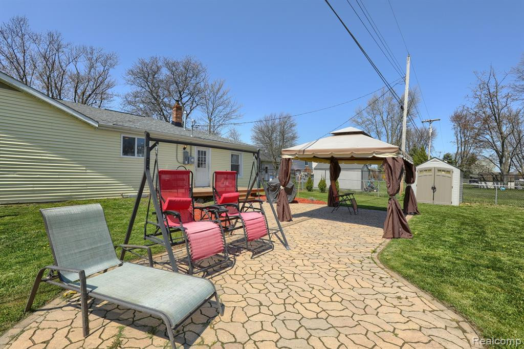 400 RANGE Road, Marysville, MI 48040 — Photo 26