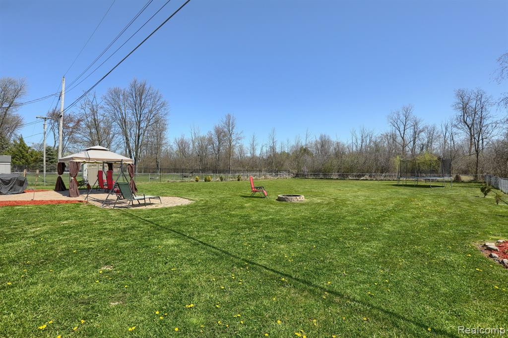400 RANGE Road, Marysville, MI 48040 — Photo 27
