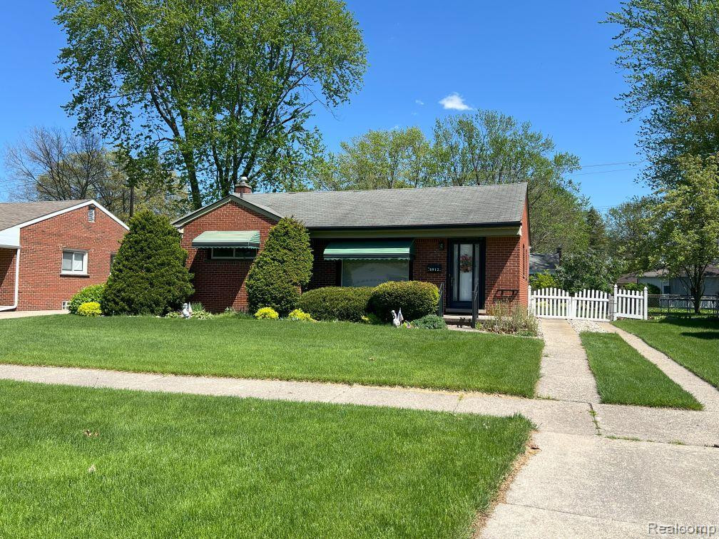 8912 HARRISON Street, Livonia, MI 48150 — Photo 4
