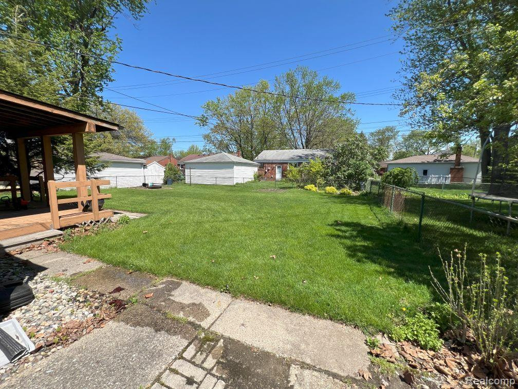 8912 HARRISON Street, Livonia, MI 48150 — Photo 6