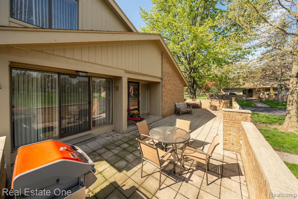 1519 S HILL Boulevard, Bloomfield Hills, MI 48304 — Photo 3