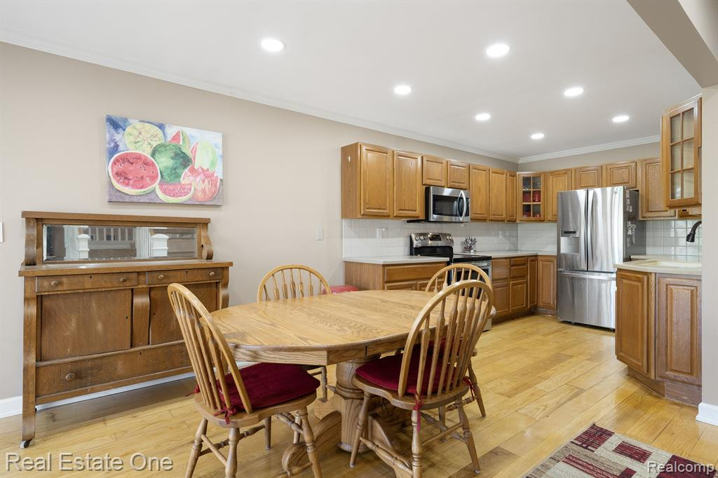 1519 S HILL Boulevard, Bloomfield Hills, MI 48304 — Photo 8