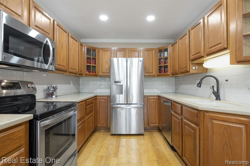1519 S HILL Boulevard, Bloomfield Hills, MI 48304 — Photo 10