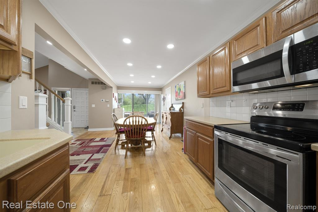1519 S HILL Boulevard, Bloomfield Hills, MI 48304 — Photo 11