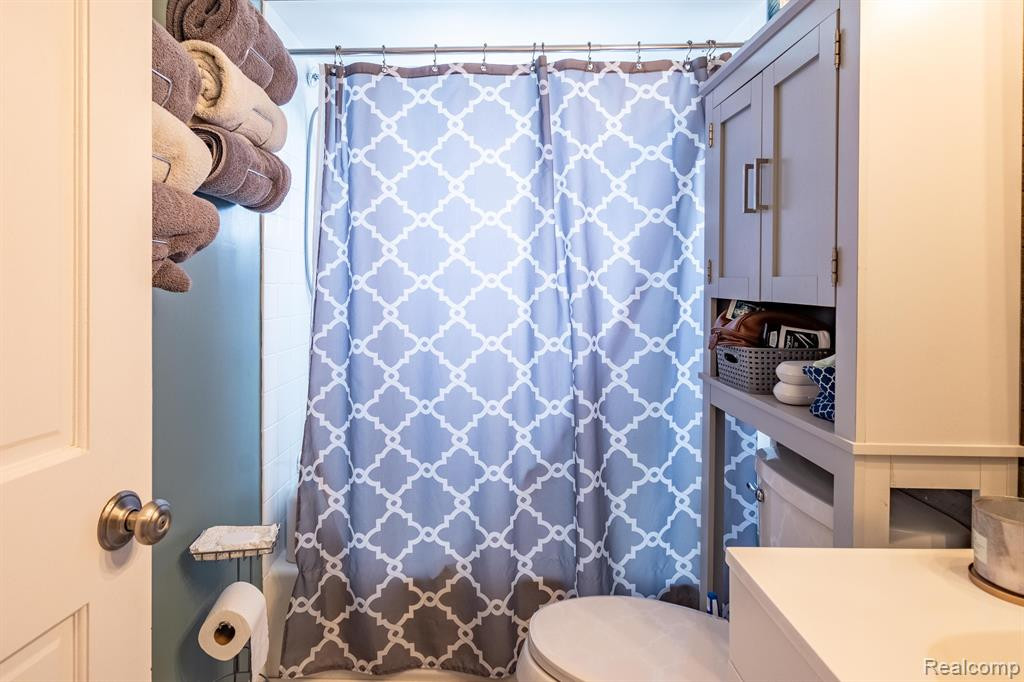 1634 KNOWLES Street, Ypsilanti, MI 48198 — Photo 18