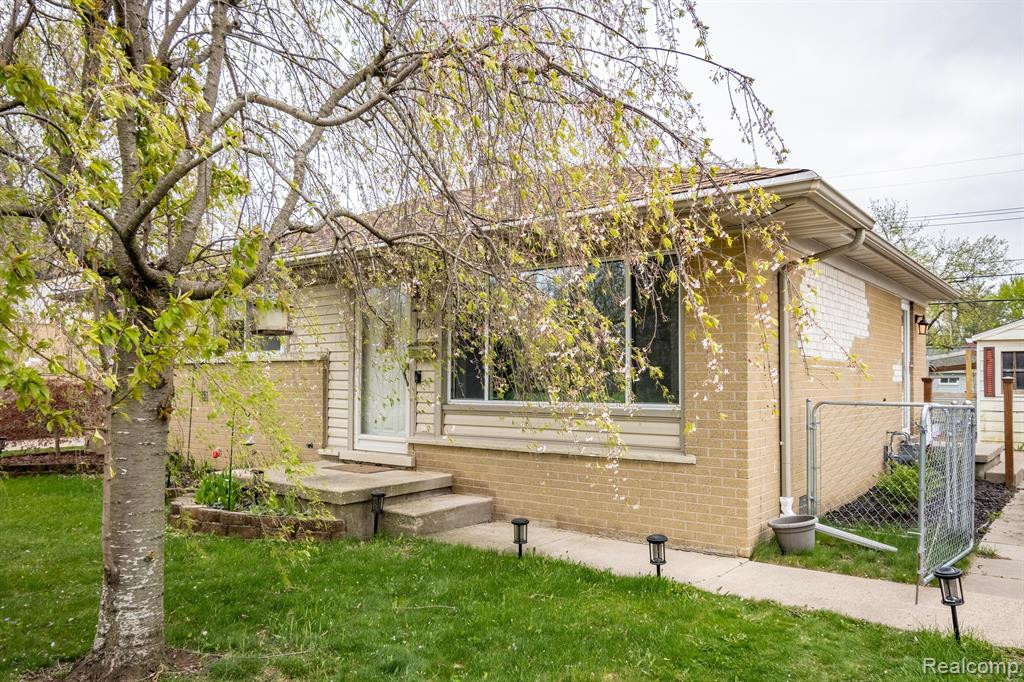 1634 KNOWLES Street, Ypsilanti, MI 48198 — Photo 19