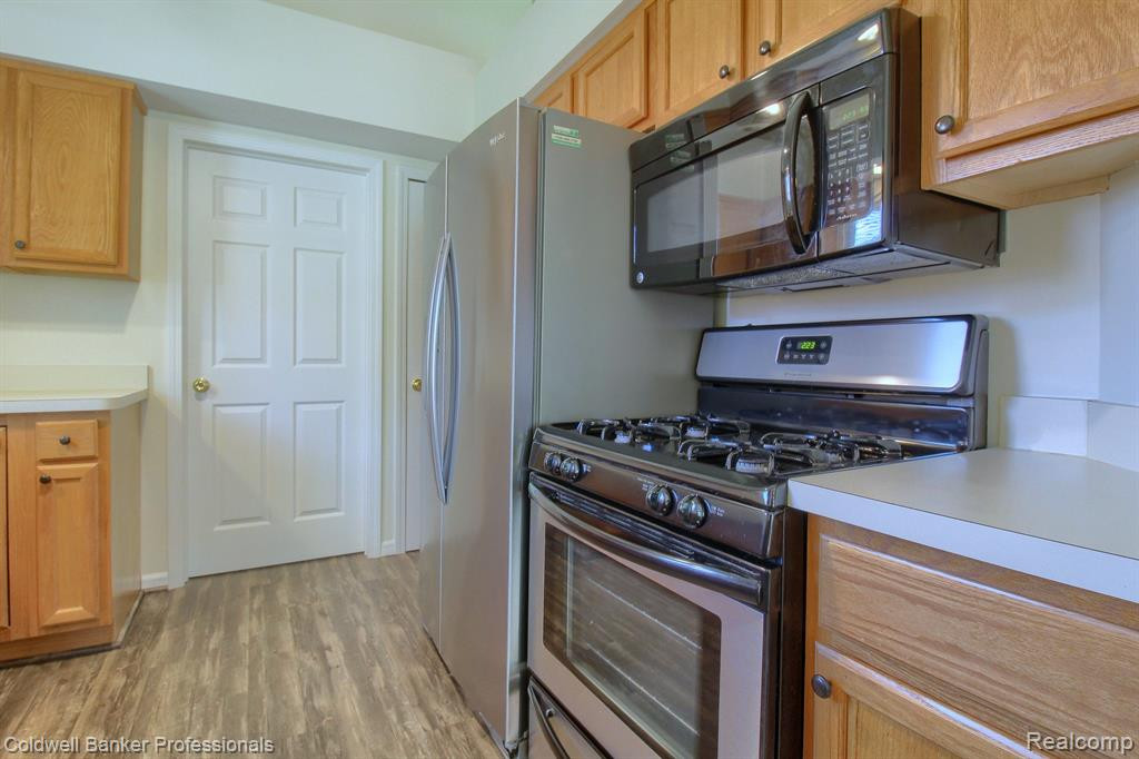 46144 REEDGRASS Lane, Van Buren, MI 48111 — Photo 12