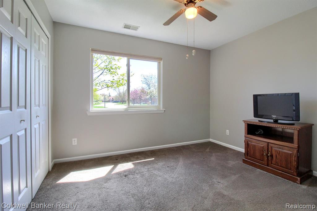 46144 REEDGRASS Lane, Van Buren, MI 48111 — Photo 20