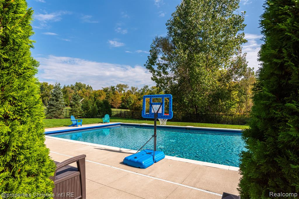 20796 RICHMOND Drive, Northville, MI 48167 — Photo 52