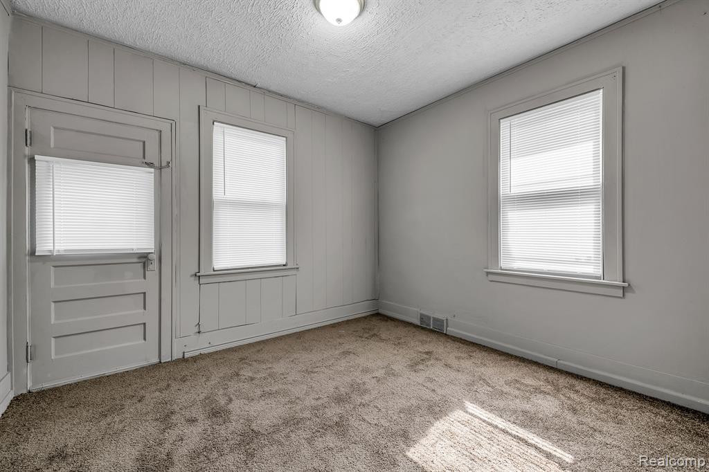 5061 HILLSBORO Street, Detroit, MI 48204 — Photo 11