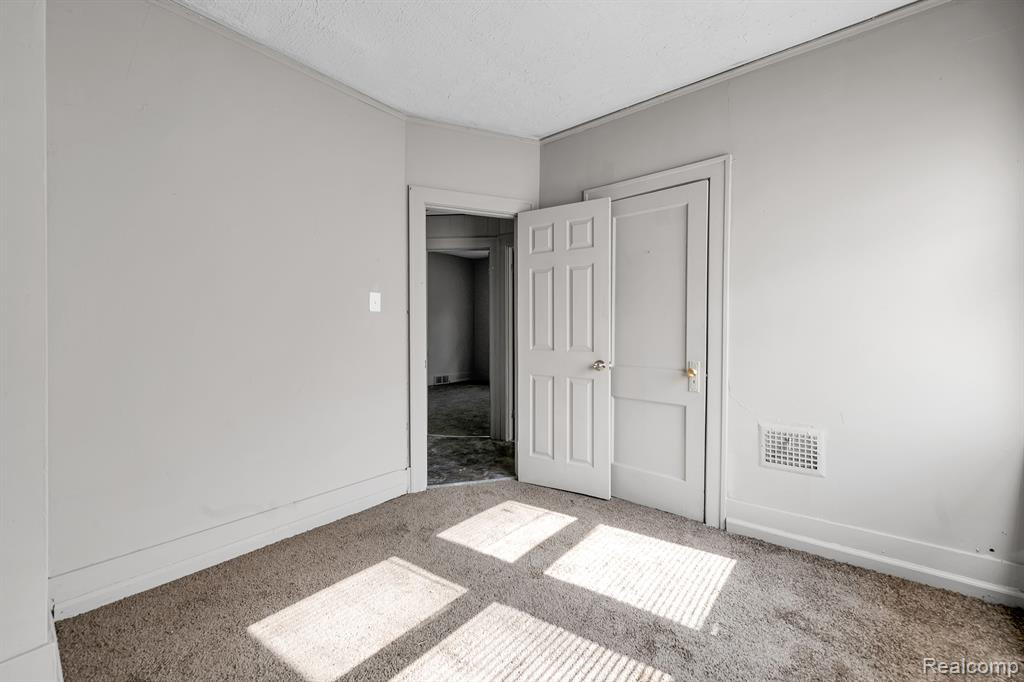 5061 HILLSBORO Street, Detroit, MI 48204 — Photo 14