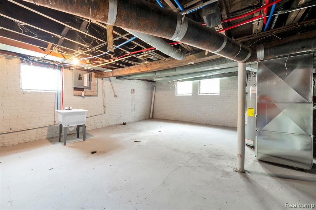 5061 HILLSBORO Street, Detroit, MI 48204 — Photo 27