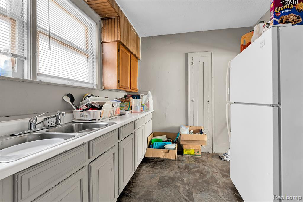 5061 HILLSBORO Street, Detroit, MI 48204 — Photo 29