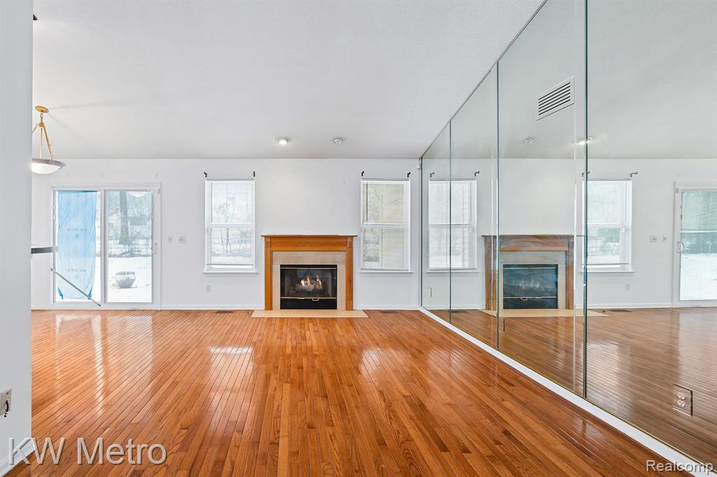 37005 AMHURST Drive, 47, Westland, MI — Photo 3