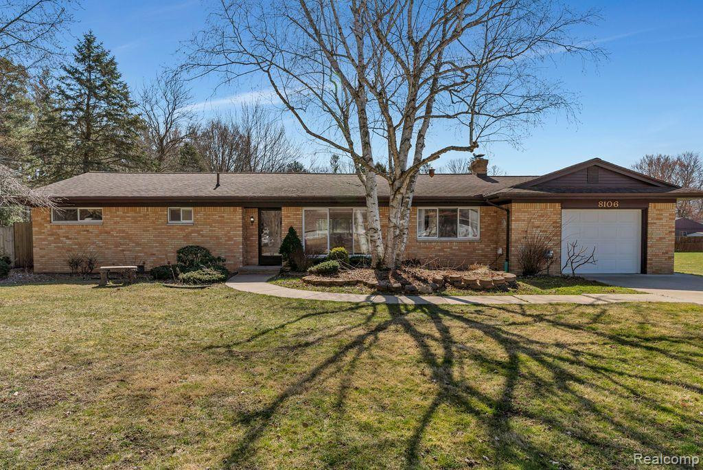 8106 WOODHALL Road, Birch Run, MI 48415 — Photo 2