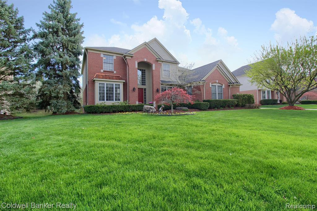 44407 WHITE PINE Circle W, Northville, MI 48168 — Photo 2