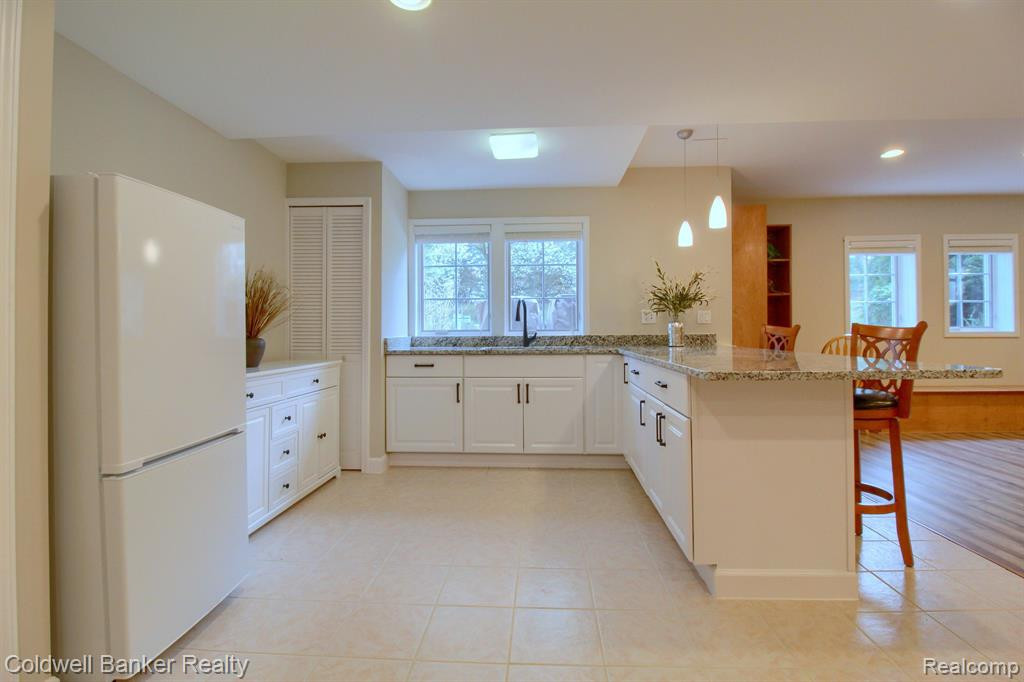 44407 WHITE PINE Circle W, Northville, MI 48168 — Photo 37