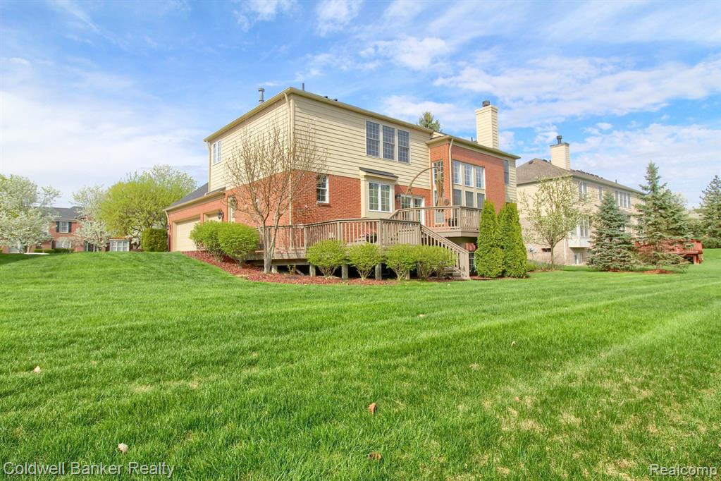 44407 WHITE PINE Circle W, Northville, MI 48168 — Photo 40