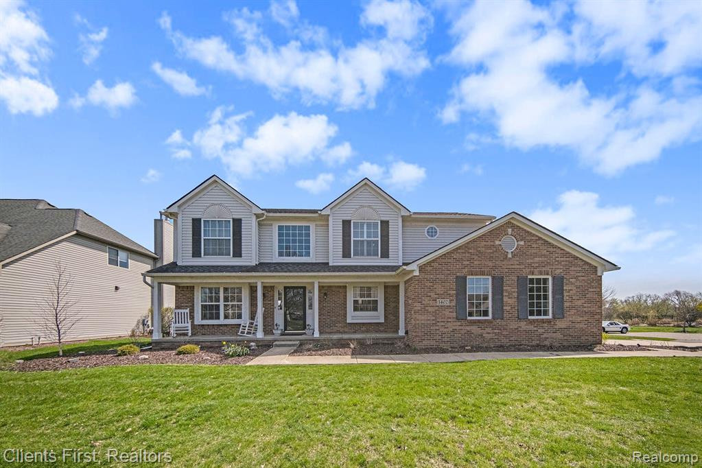 1402 AUSTON Lane, Chelsea, MI 48118 — Photo 3