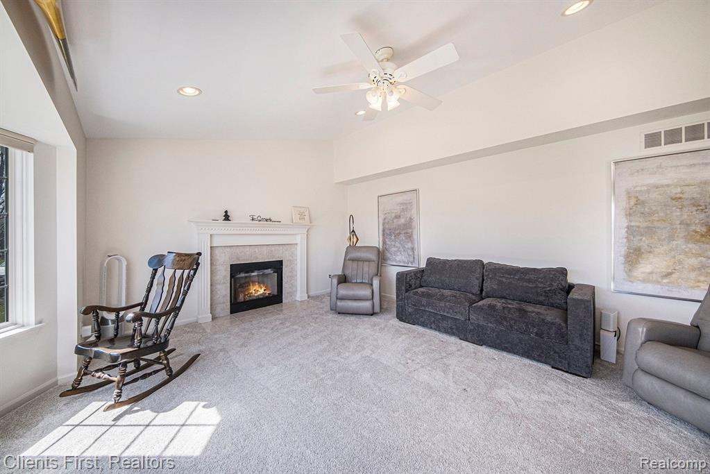 1402 AUSTON Lane, Chelsea, MI 48118 — Photo 16