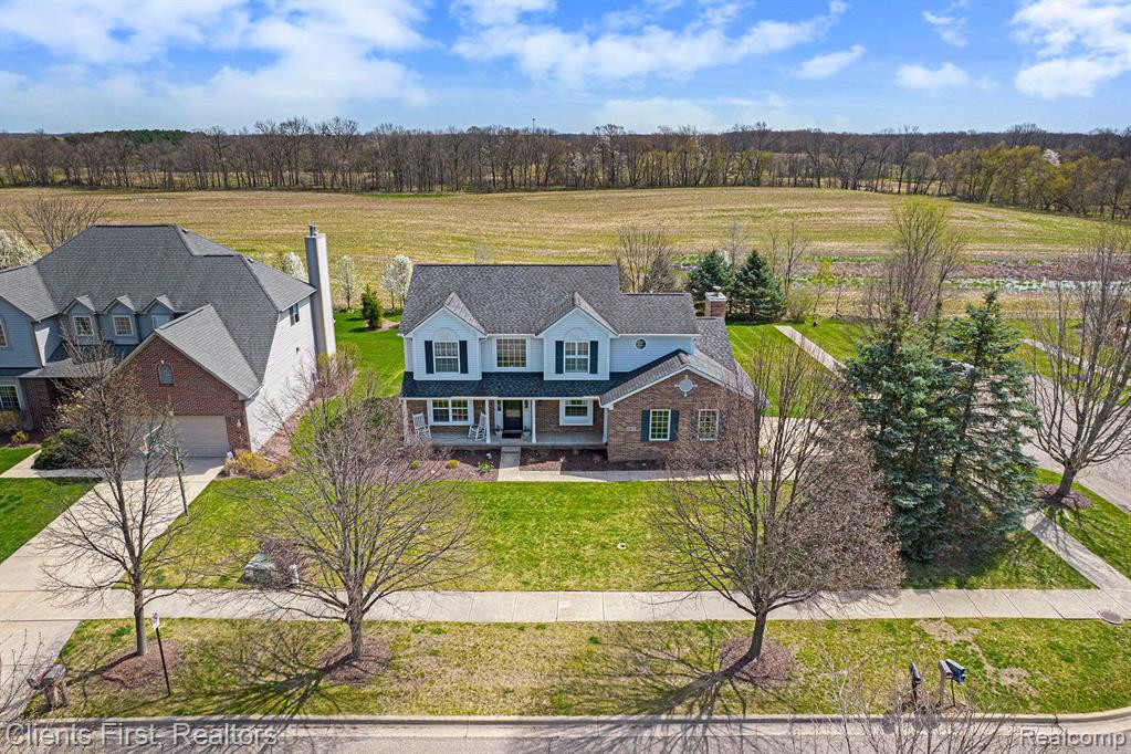 1402 AUSTON Lane, Chelsea, MI 48118 — Photo 39