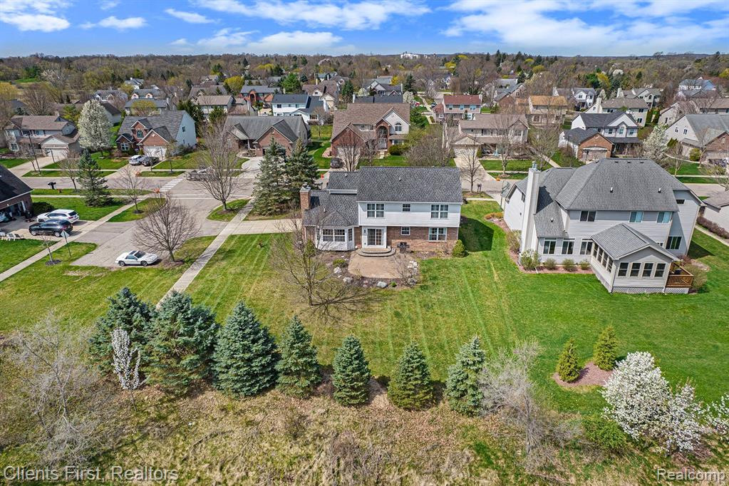 1402 AUSTON Lane, Chelsea, MI 48118 — Photo 41