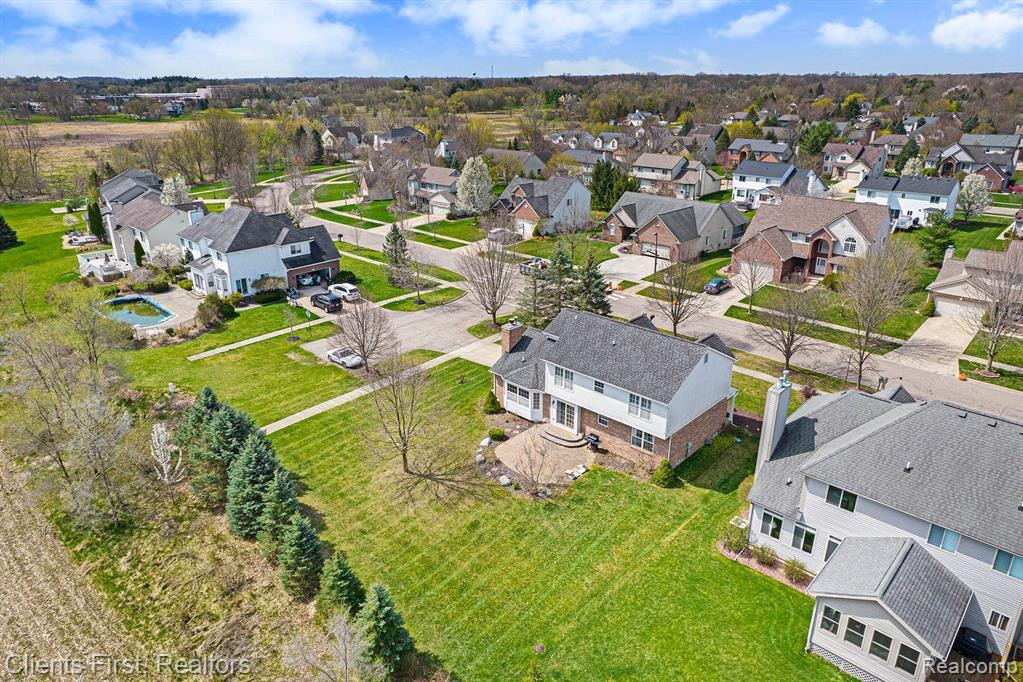 1402 AUSTON Lane, Chelsea, MI 48118 — Photo 42