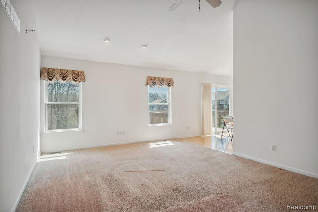 2615 KERRIA Drive, Howell, MI 48855 — Photo 7