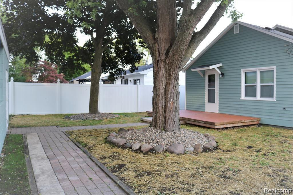 634 RENSHAW Street, Rochester, MI 48307 — Photo 2
