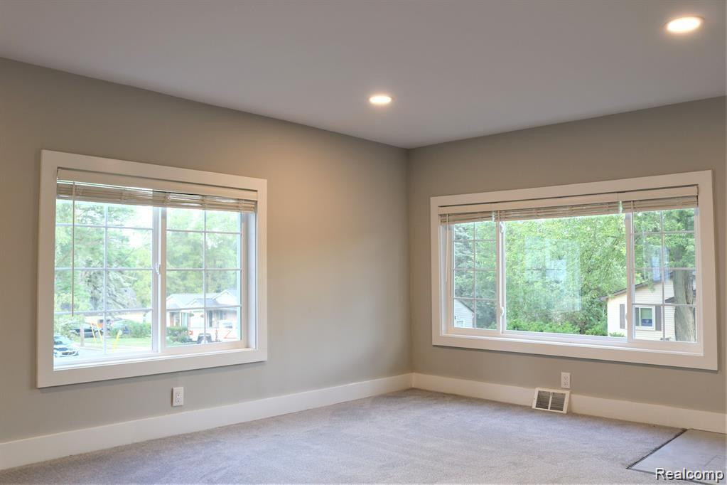 634 RENSHAW Street, Rochester, MI 48307 — Photo 5