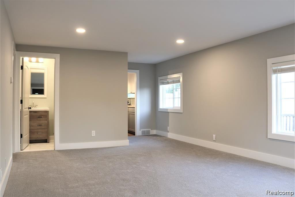 634 RENSHAW Street, Rochester, MI 48307 — Photo 6